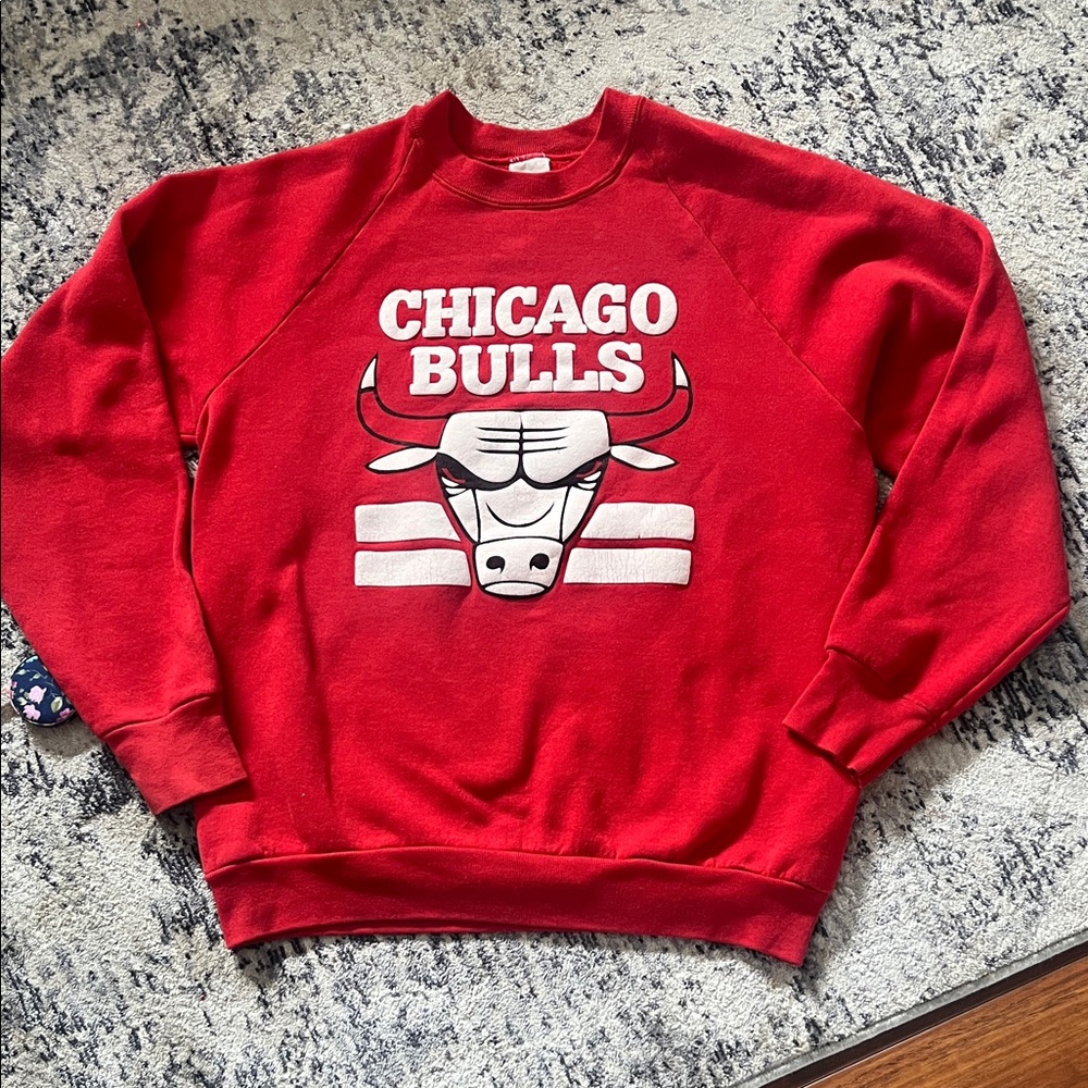 Fruit of the Loom Red Chicago Bulls Sweatshirt